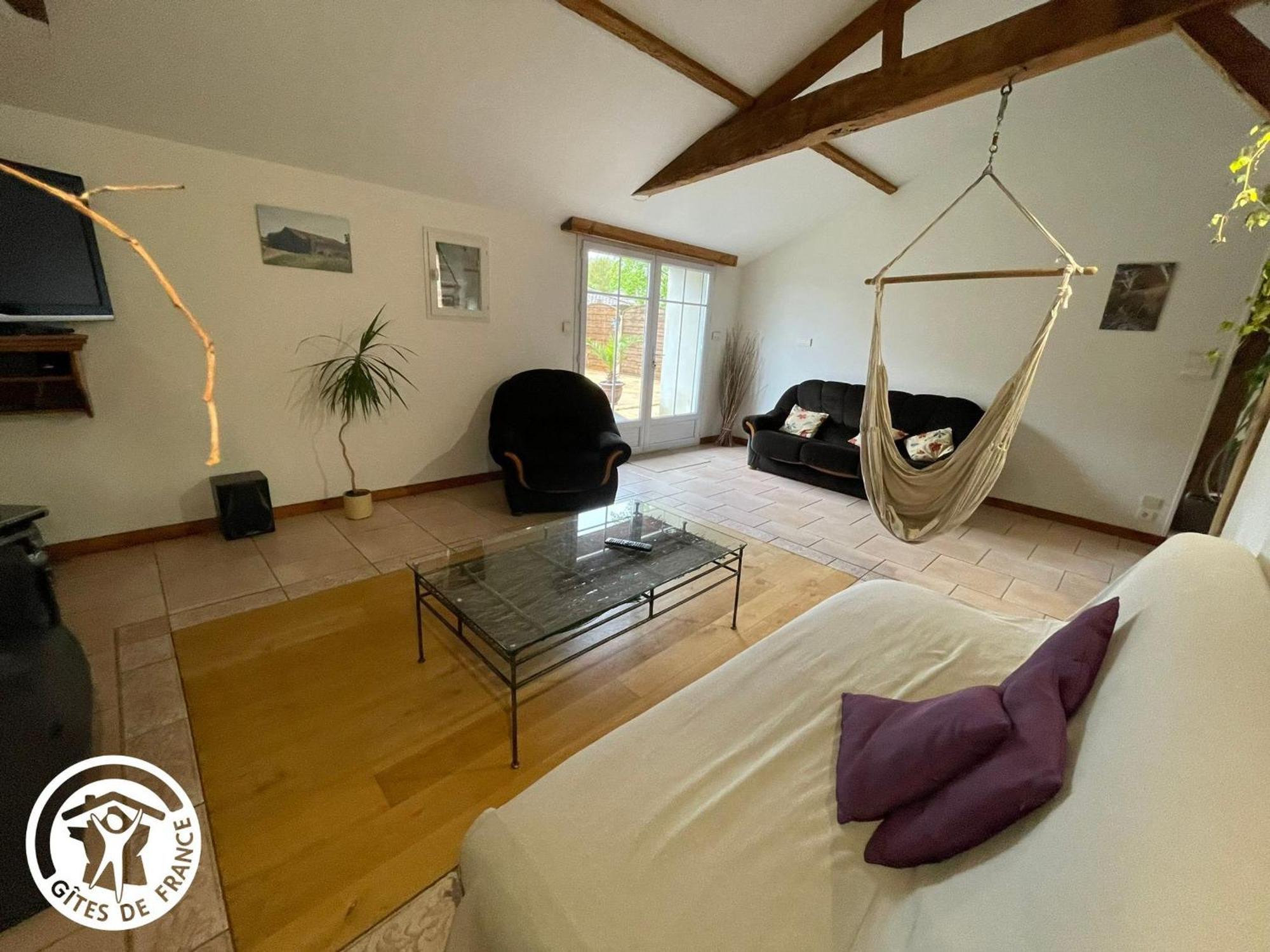 Grange Renovee Avec Piscine Privative - 4 Ch, Jardin Clos, A 7 Km D'Indian Forest - Fr-1-426-304 Le Champ-Saint-Pere المظهر الخارجي الصورة